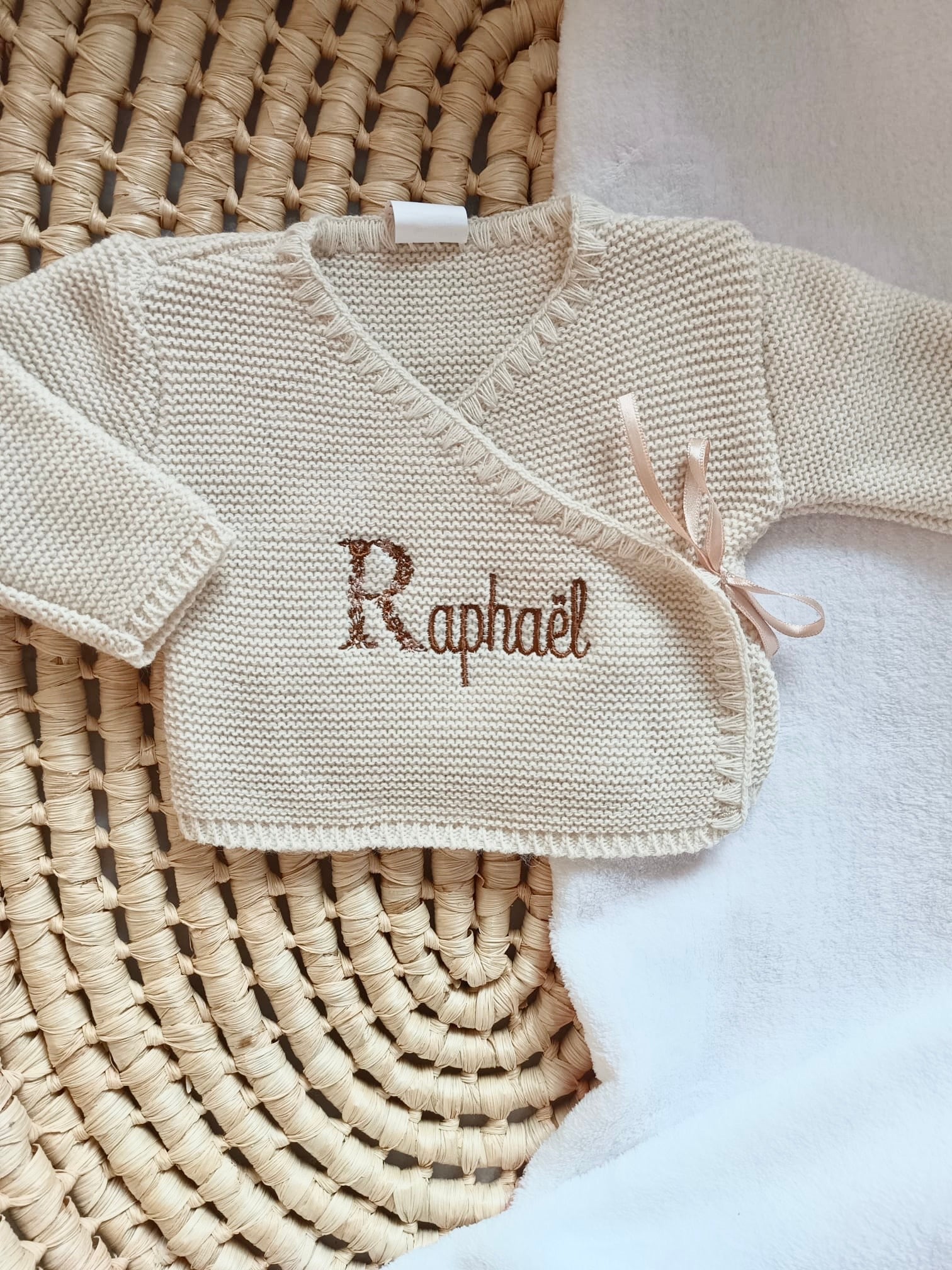 Brassières avec noeud satiné beige - personnalisable