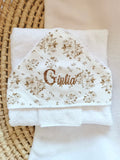Cape de bain personnalisée bébé – Fleurs de Coton