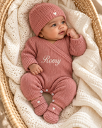 Combinaison naissance personnalisée en maille croisée – ensemble 3 pièces