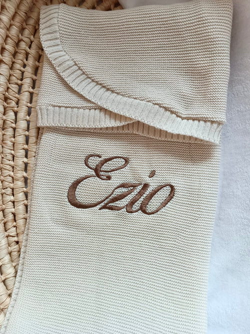 Couverture bébé personnalisée à volant en maille