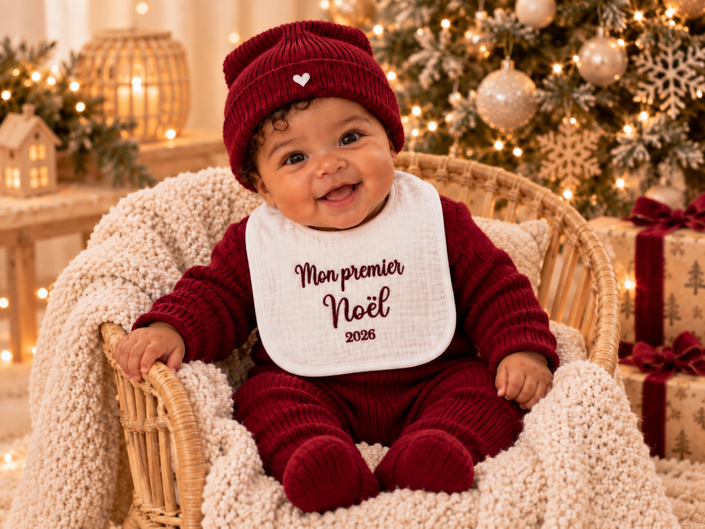 Bavoir bébé brodé – Mon premier Noël 2026