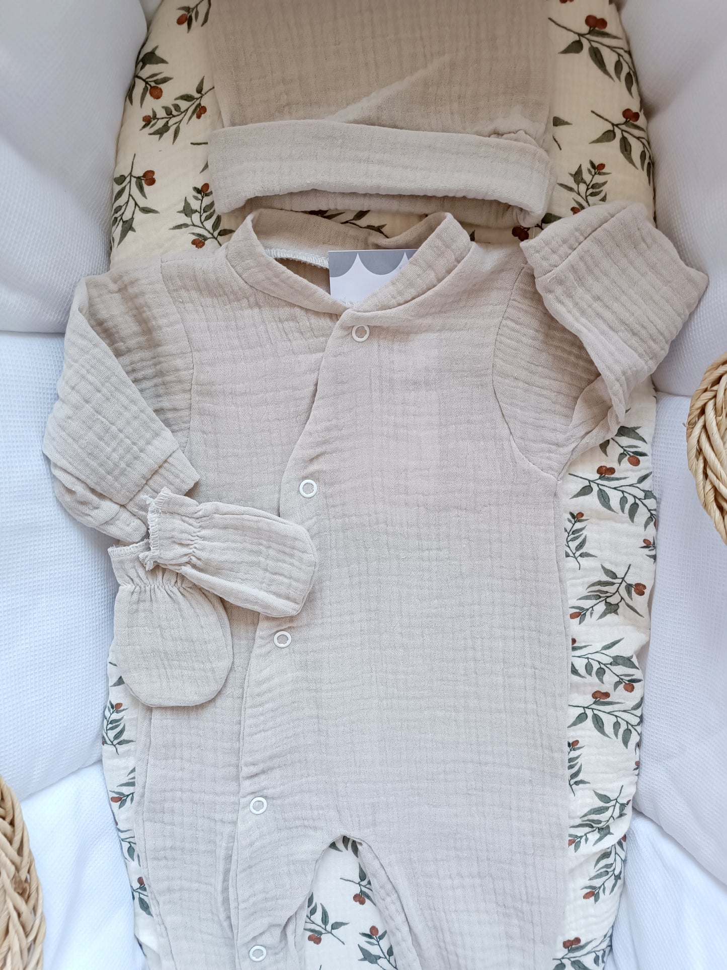 Ensemble complet pyjama en gaze de coton beige 0/3 mois