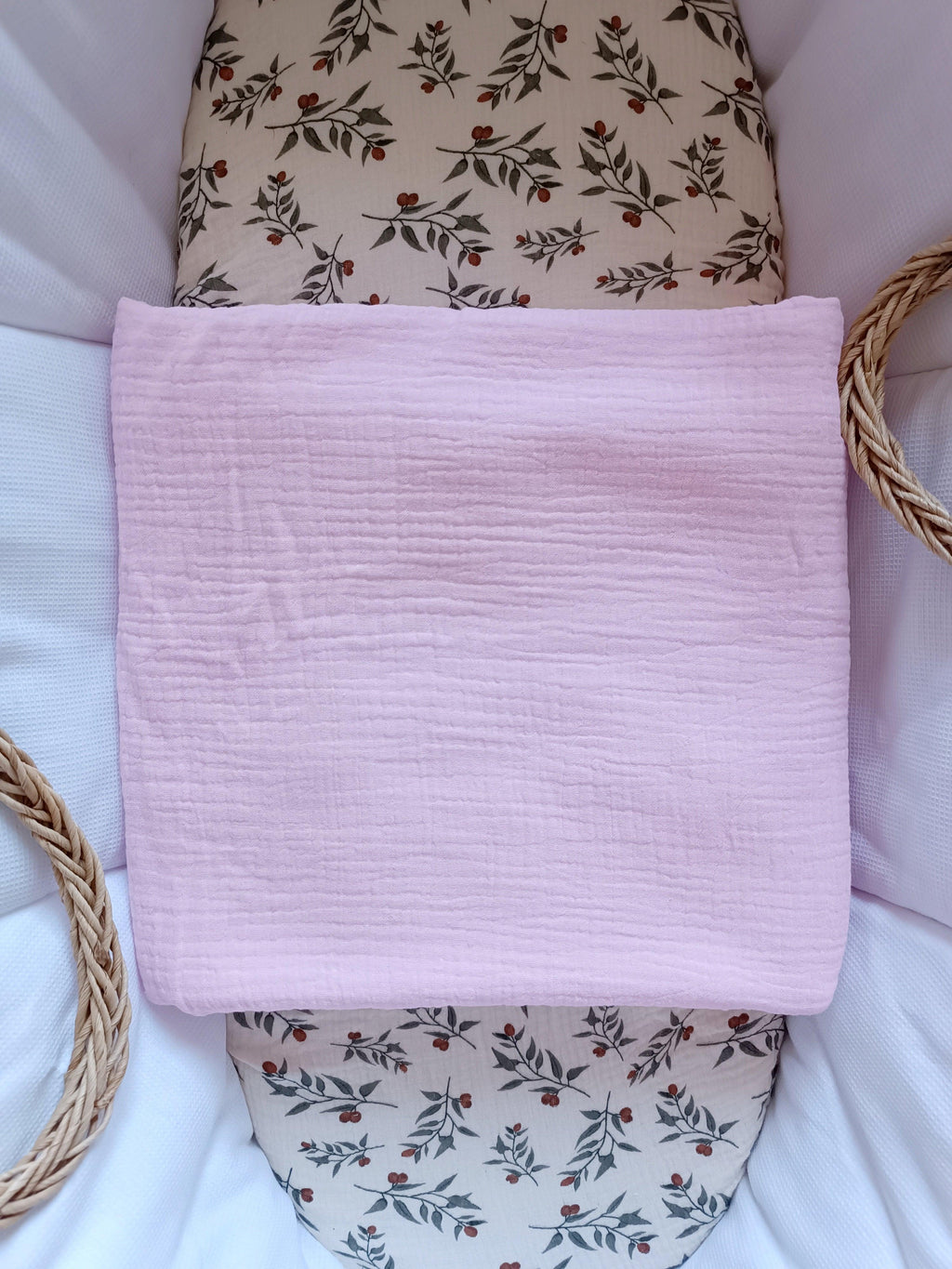 Couverture en gaze de coton et polaire rose - personnalisable -