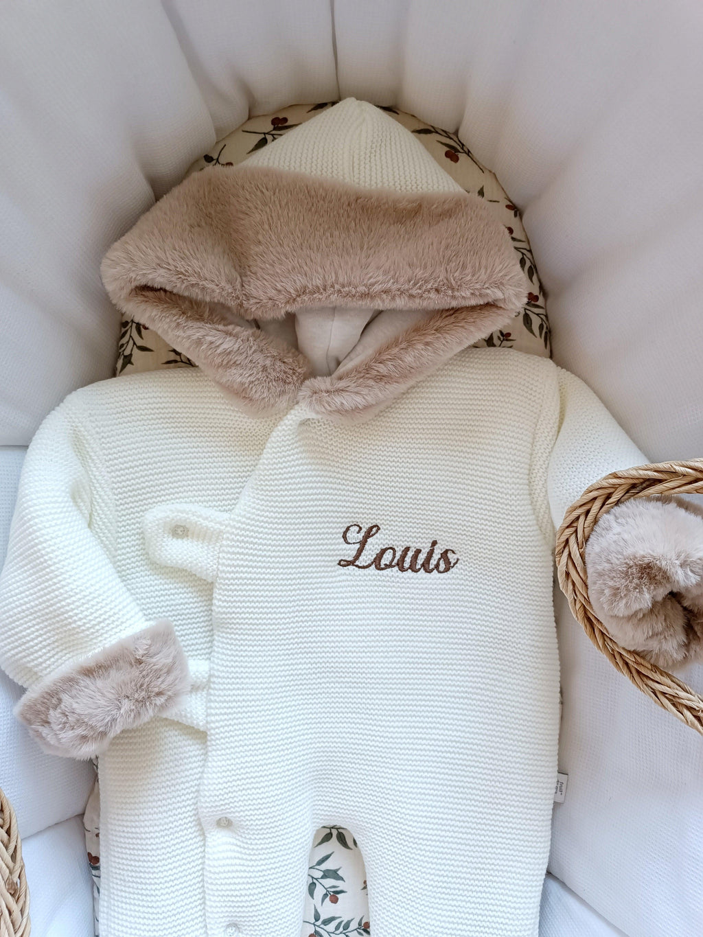 Combinaison pilote en tricot blanc et fourrure - personnalisable - plusieurs tailles