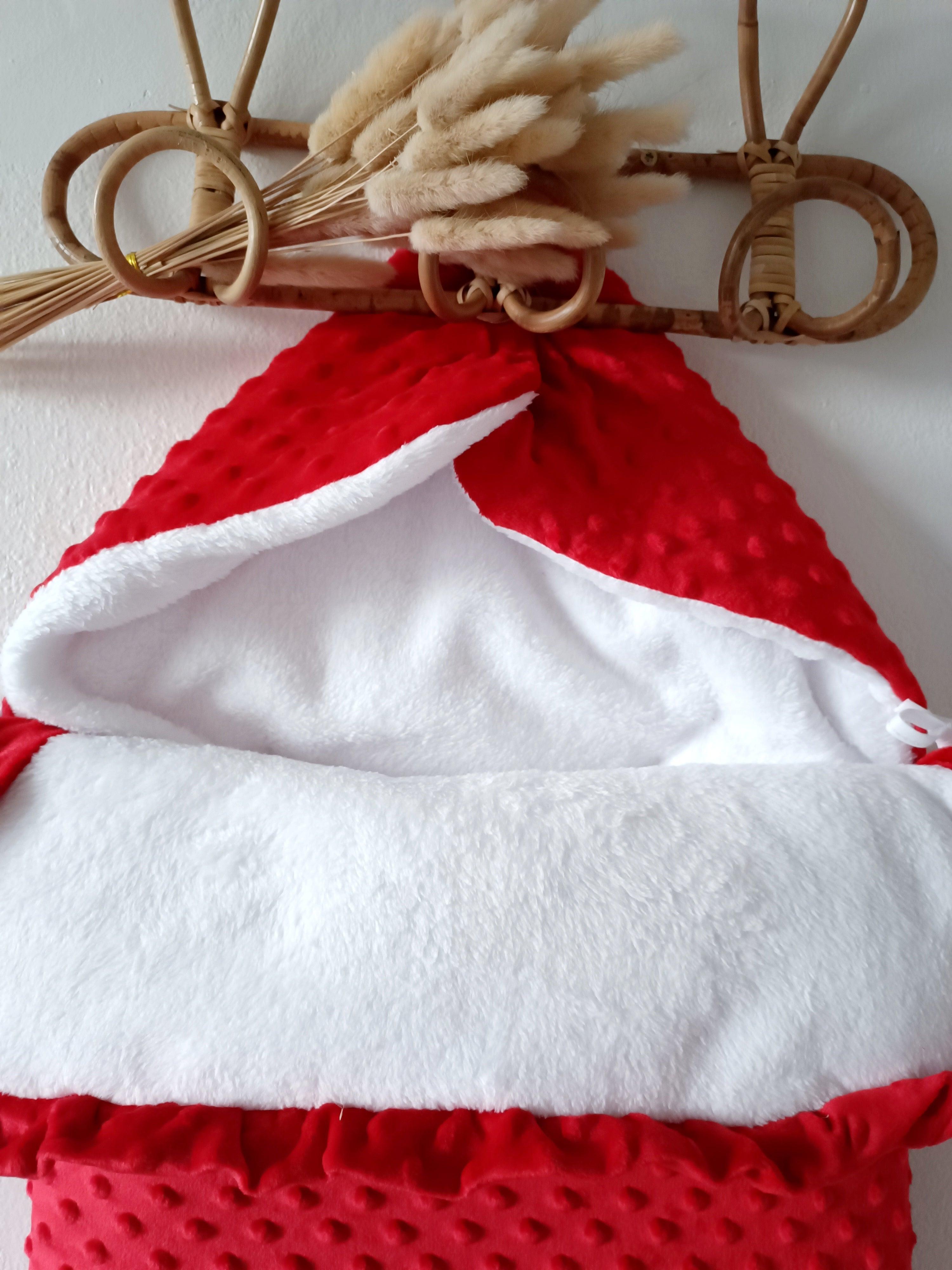 Nid d'ange en minky rouge - personnalisable -