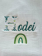 Couverture en gaze de coton et polaire vert sauge - personnalisable -