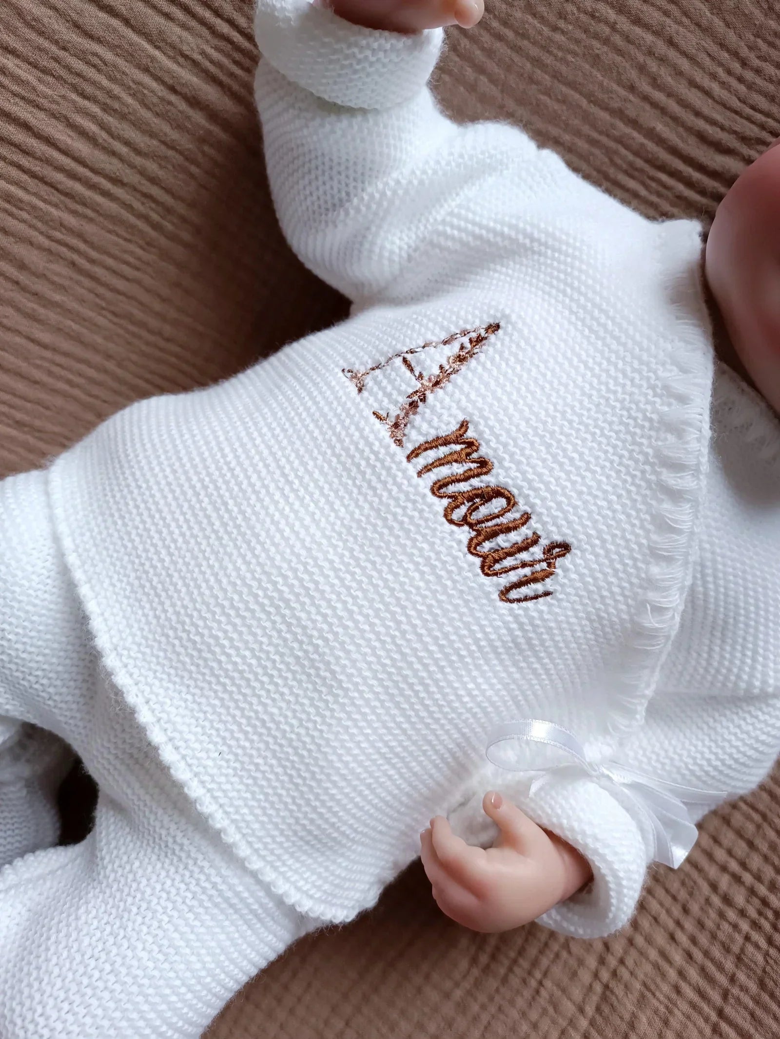 Brassière bébé personnalisée en maille avec nœud satiné
