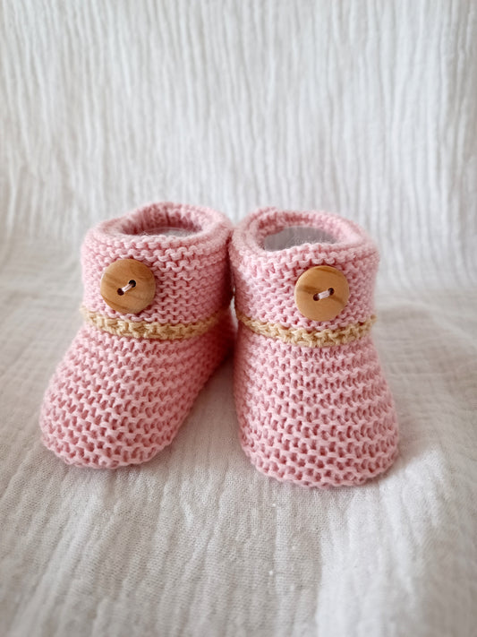 Chausson maille avec boutons en bois - vieux rose -