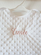 Gigoteuse en minky blanche
