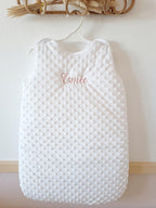 Gigoteuse en minky blanche