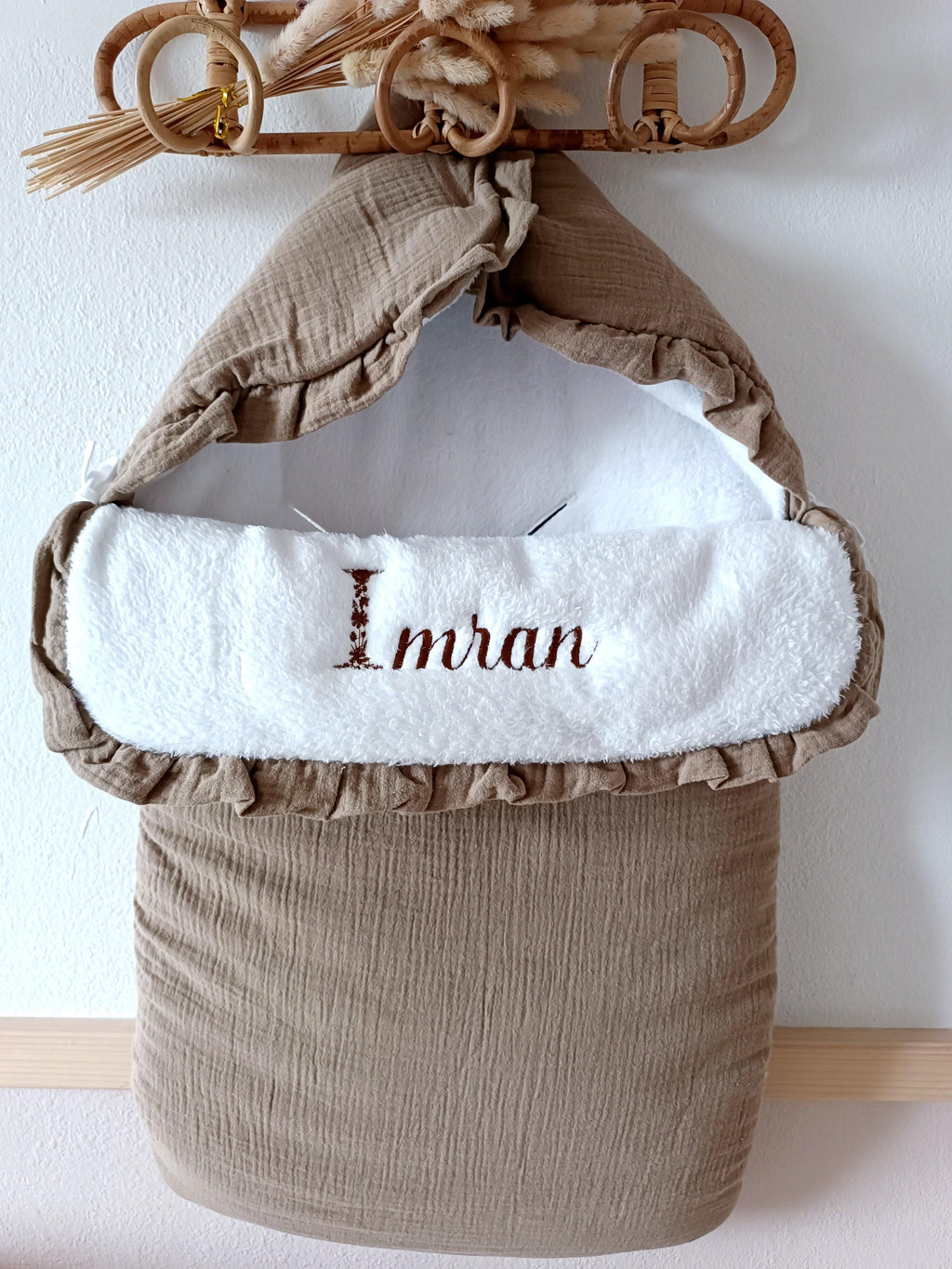 Nid d'ange en gaze de coton et polaire marron
