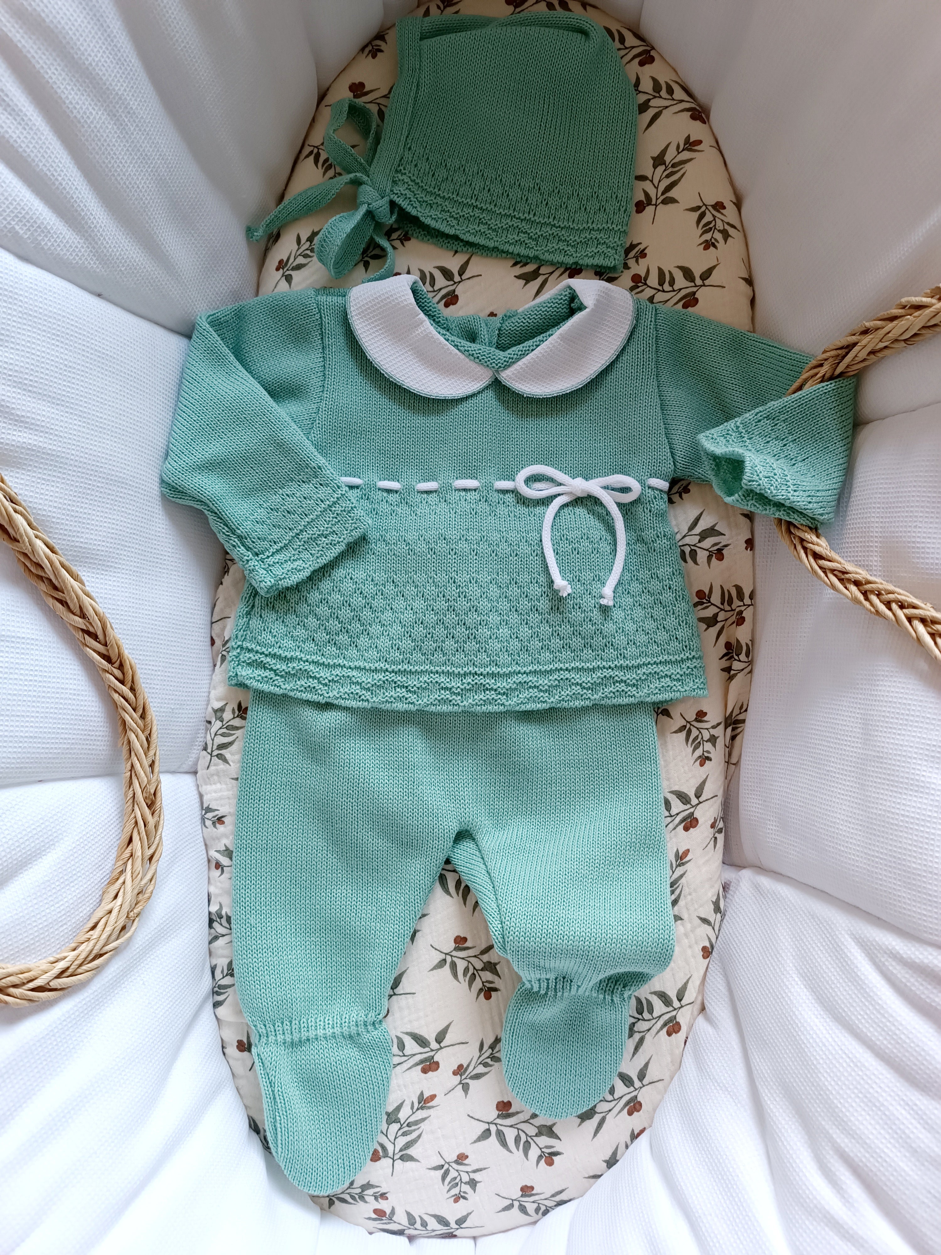 Ensemble complet naissance vert avec détails lacet blanc 0/3 mois