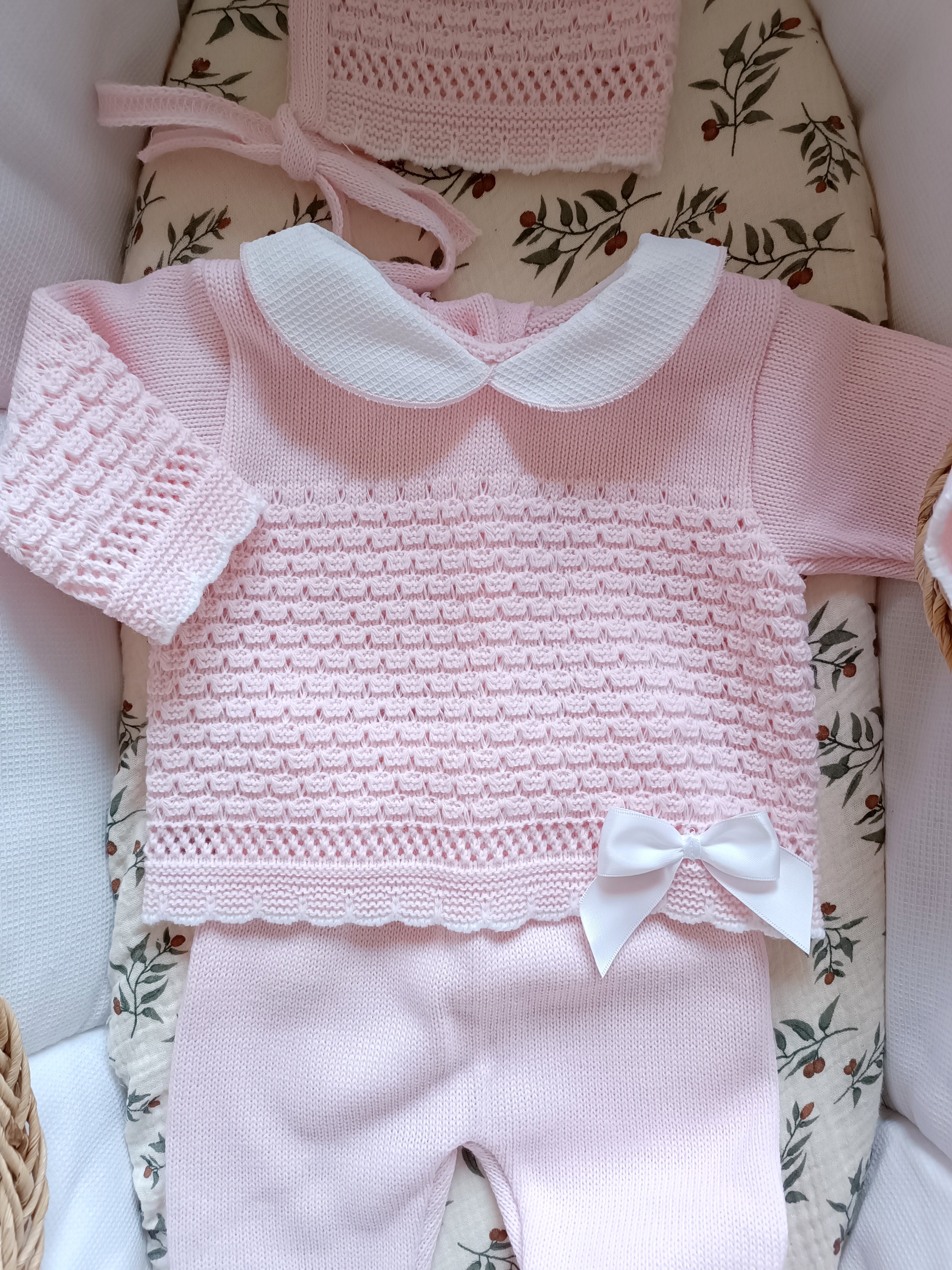 Ensemble complet naissance rose avec détails noeud blanc 0/3 mois