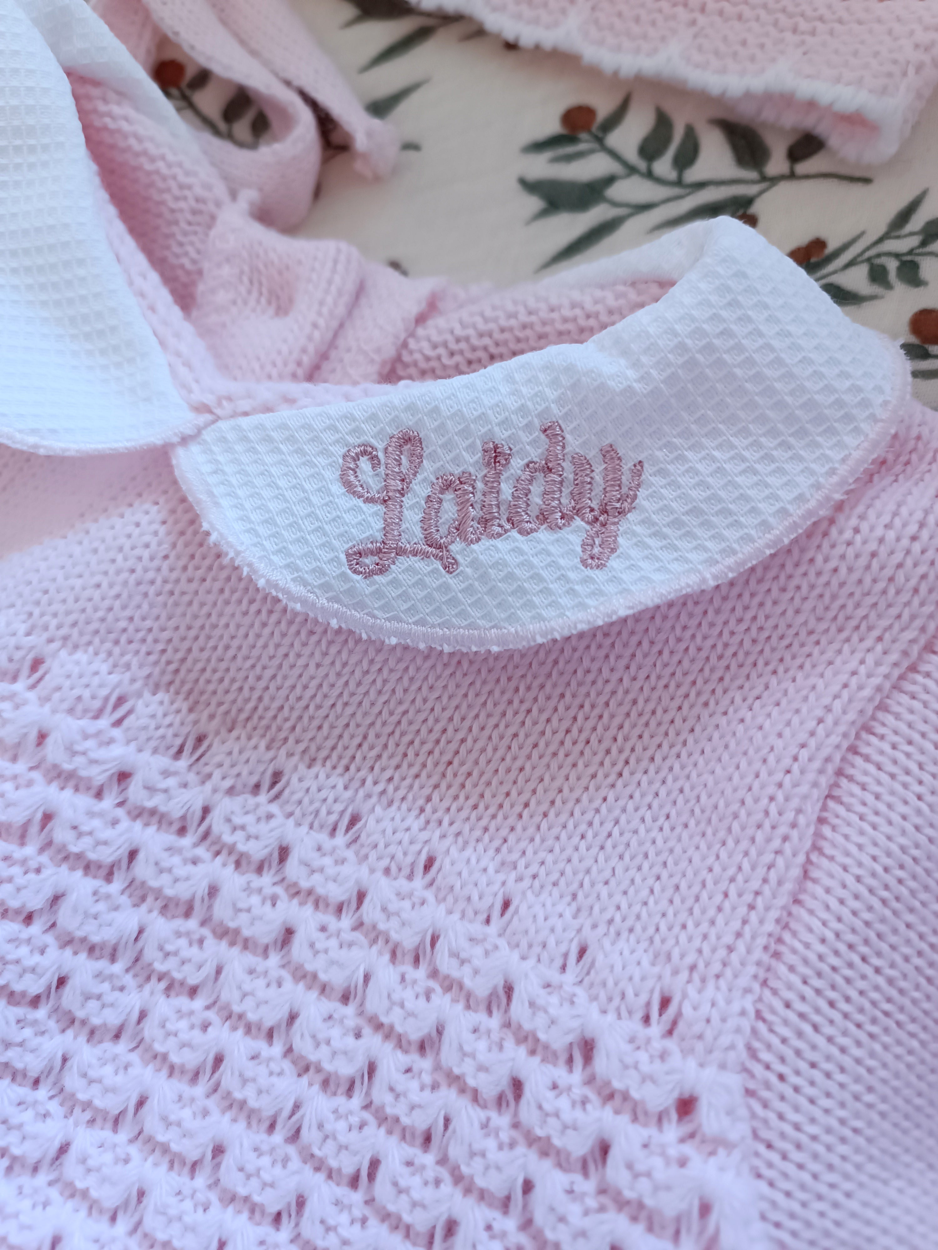 Ensemble complet naissance rose avec détails noeud blanc 0/3 mois