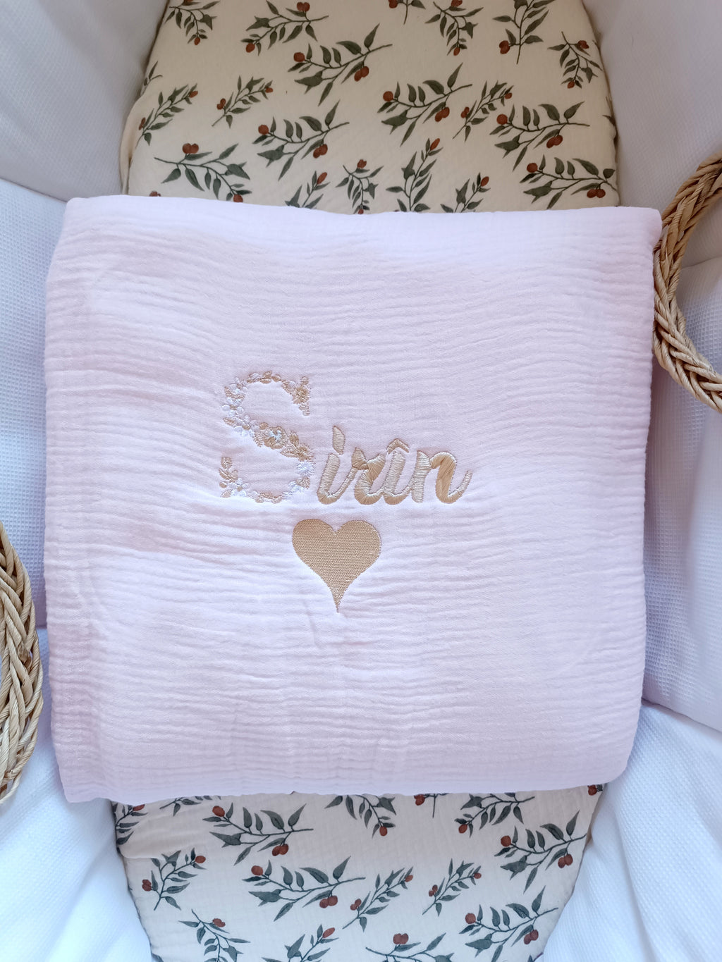 Couverture en gaze de coton et polaire rose - personnalisable -