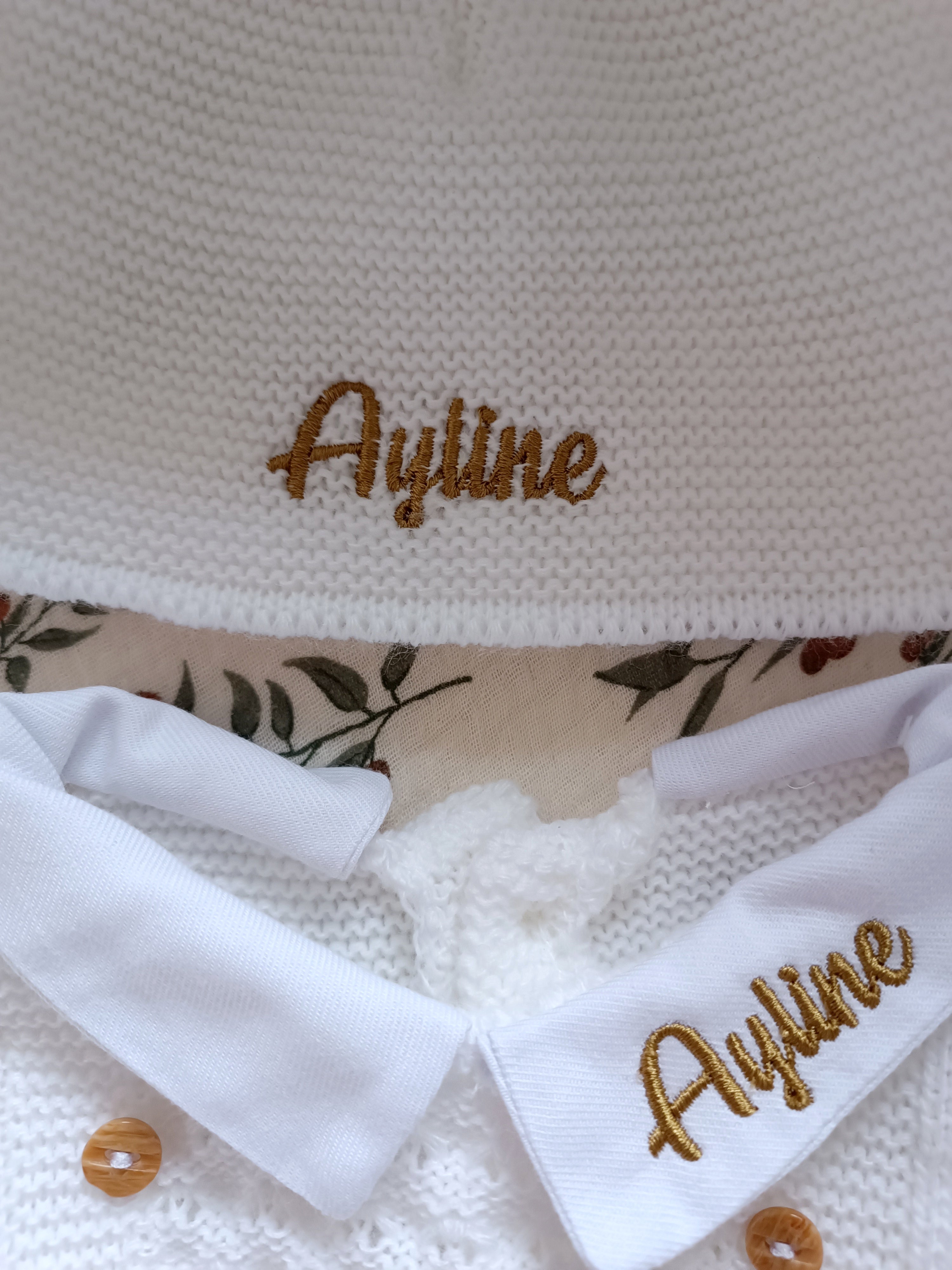 Ensemble complet naissance blanc avec détails boutons 0/3 mois