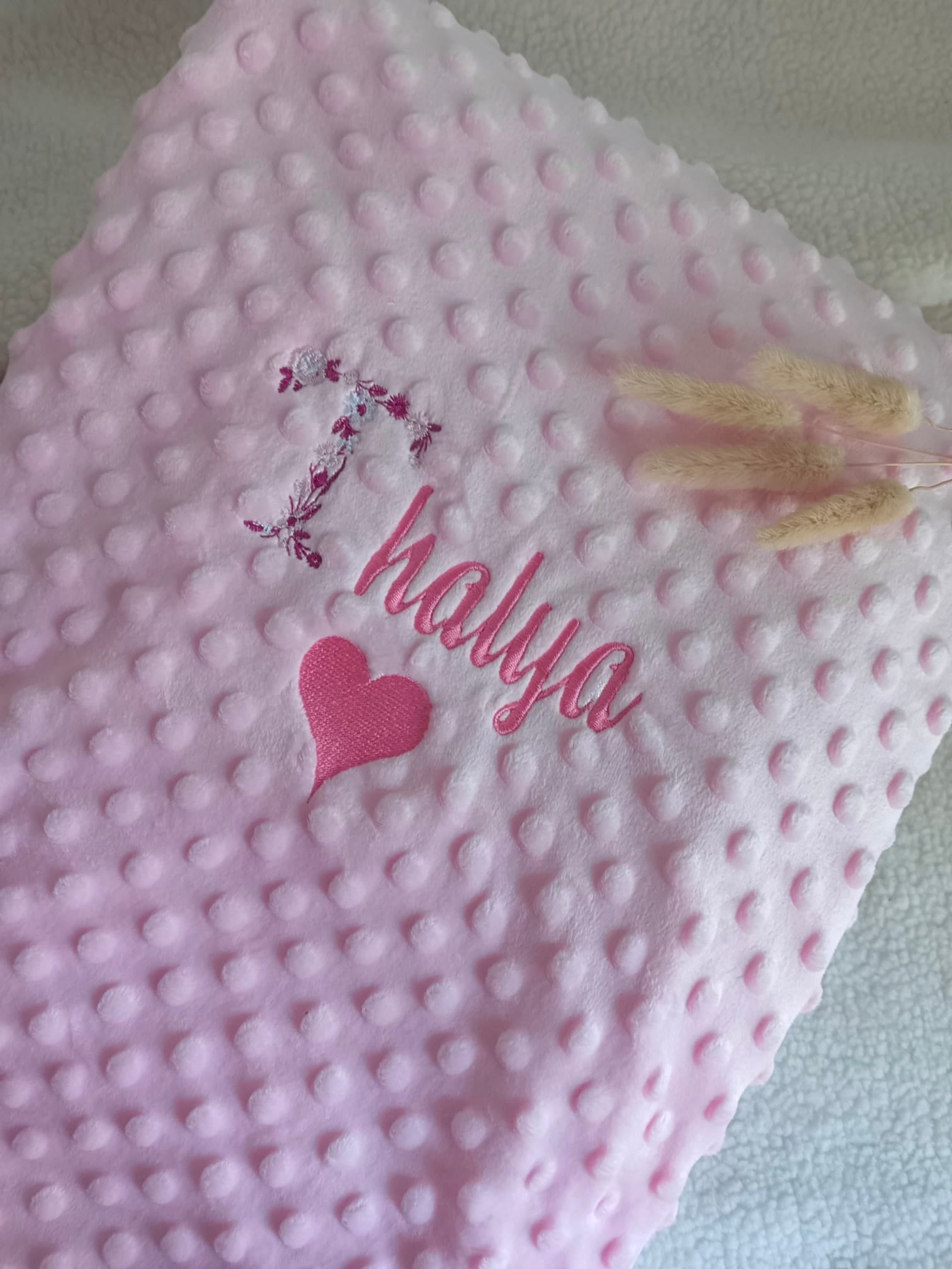 Couverture en minky rose - personnalisable -