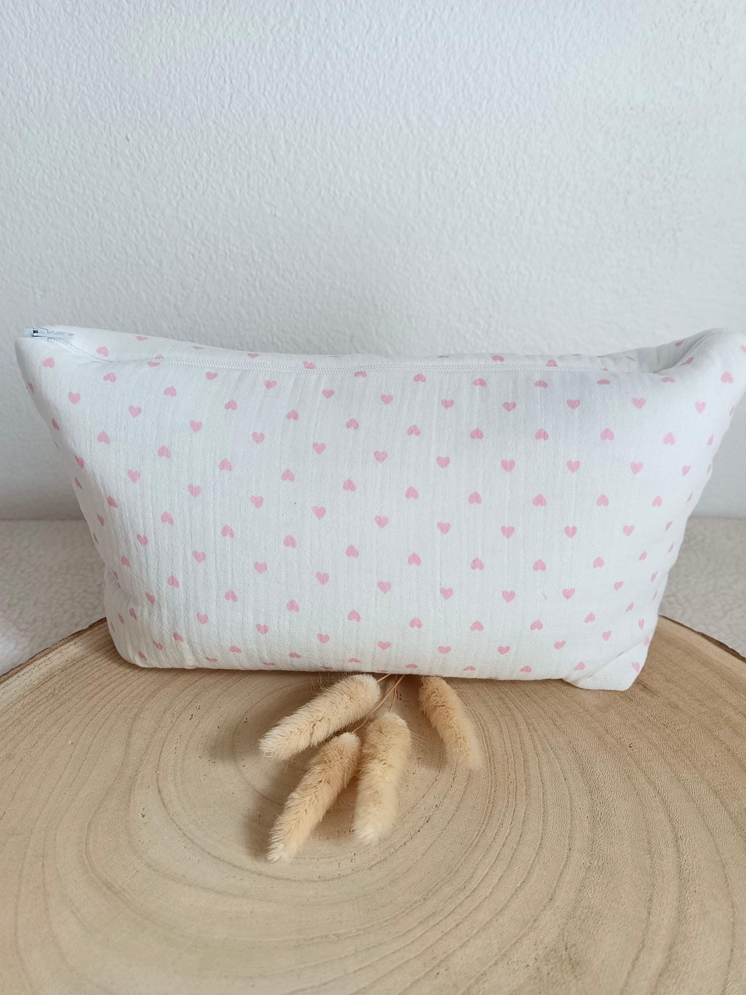 Trousse en gaze de coton coeurs rose - personnalisable -