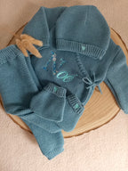 Tenue naissance bleu 0/3 mois - avec Lettre Fleuries à personnaliser + cœurs - personnalisable