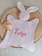 Doudou lapin avec oreilles polaire blanche gaze de coton rose