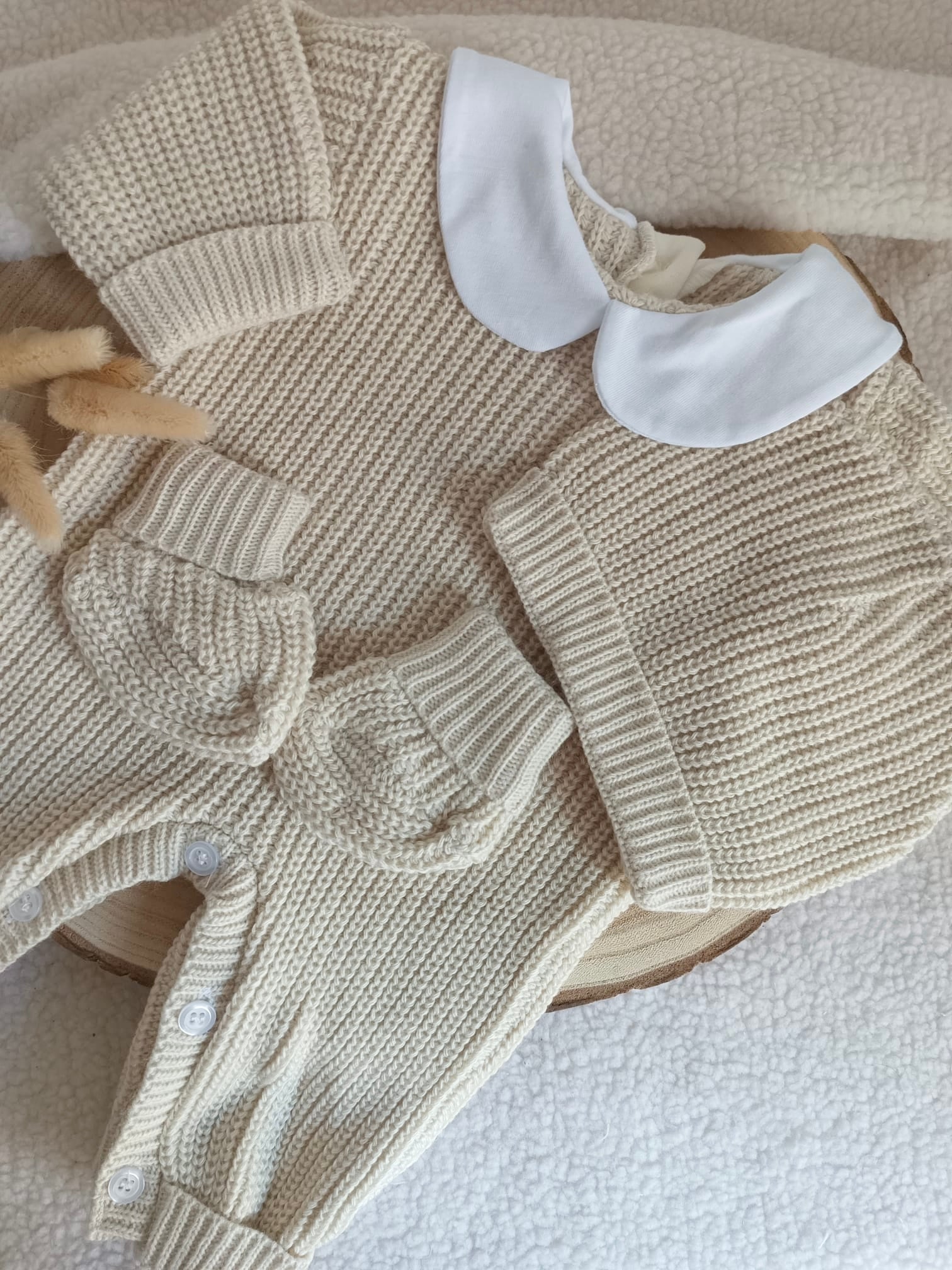 Combinaison maille beige avec col blanc - 0/3 mois - personnalisable