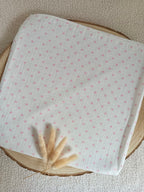 Lange en gaze de coton blanc avec cœurs rose 60*60 personnalisable