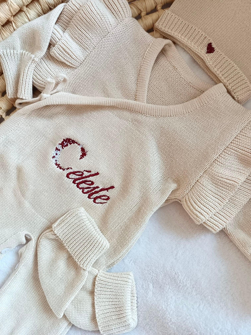 Combinaison naissance personnalisée à volants 100% coton – ensemble 3 pièces