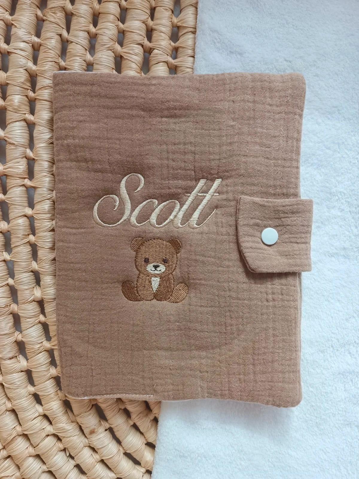 Protège carnet de santé personnalisé bébé en gaze de coton