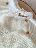 Ensemble complet naissance crème 0/3 mois avec boutons bois