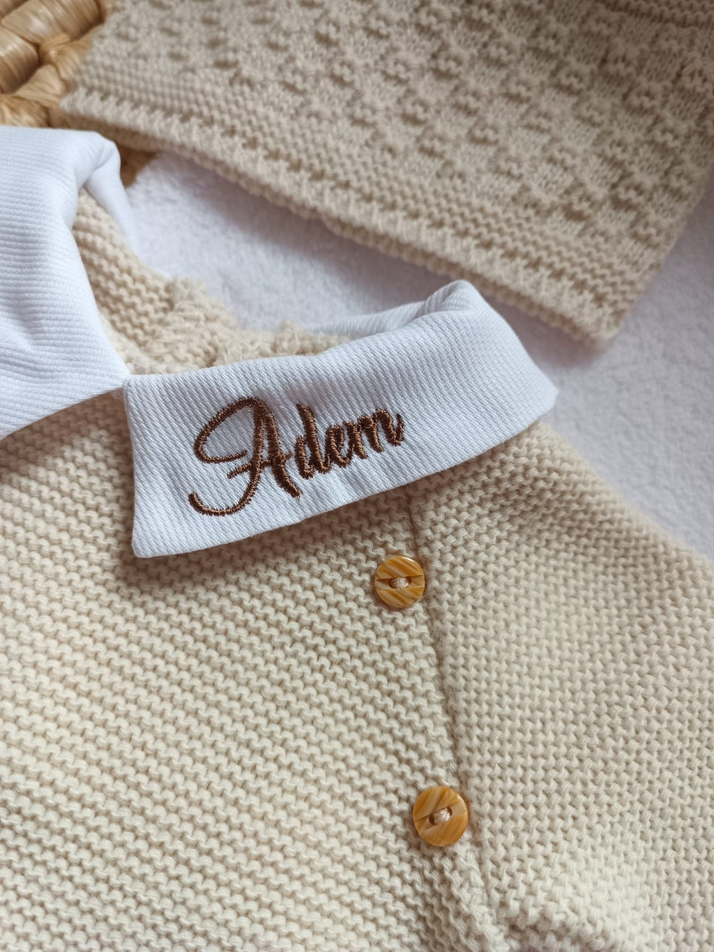 Ensemble complet naissance beige 0/3 mois avec boutons bois