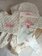 Pyjama naissance personnalisé minky – ensemble 5 pièces bébé