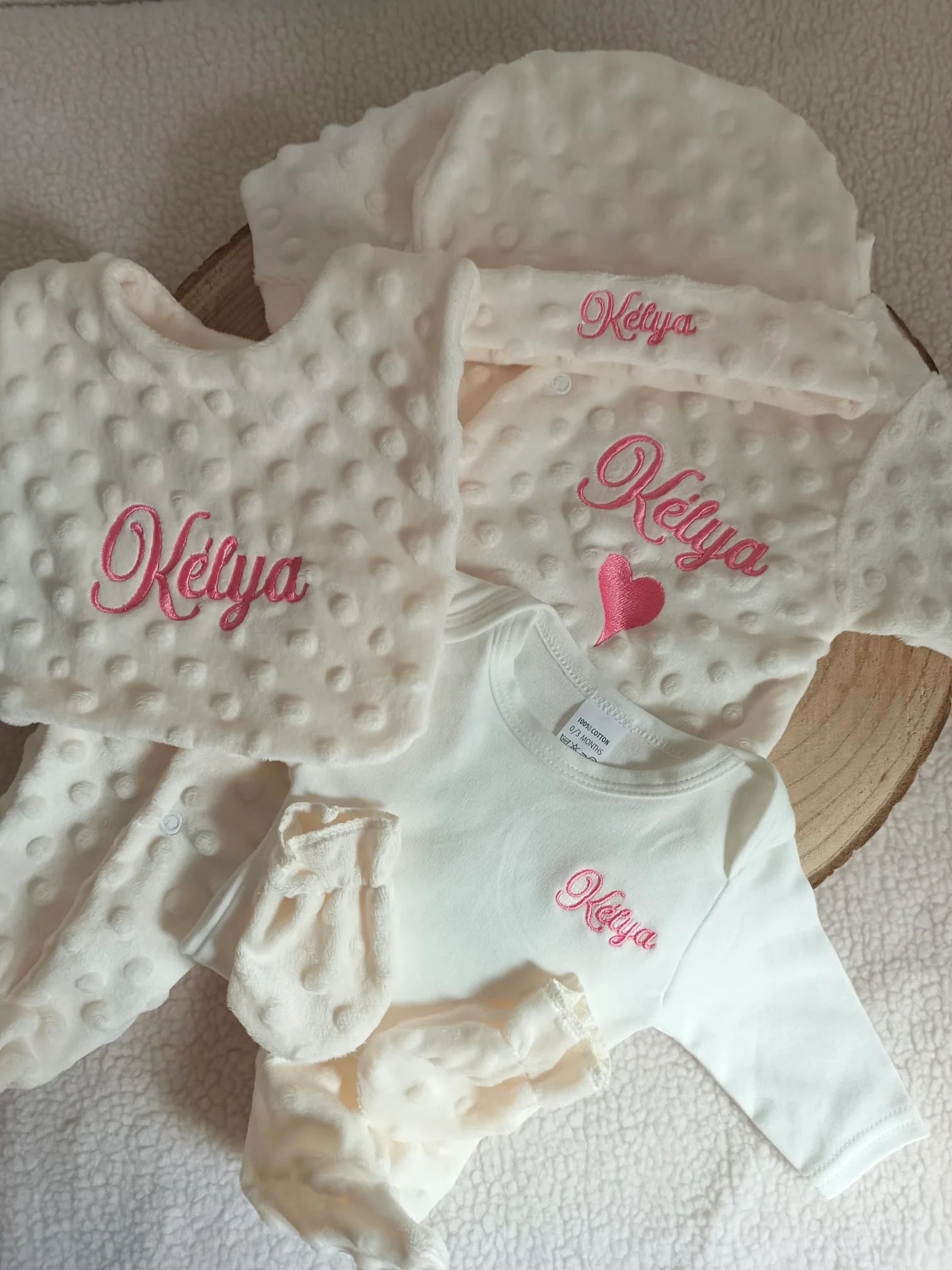 Pyjama naissance personnalisé minky – ensemble 5 pièces bébé