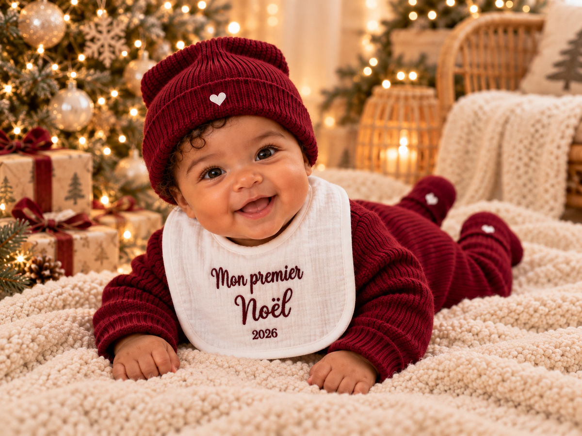 Bavoir bébé brodé – Mon premier Noël 2026