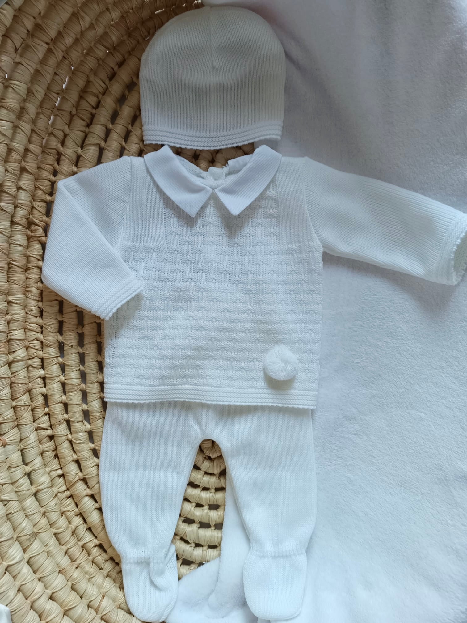 Ensemble complet blanc avec pompom 0/3 mois