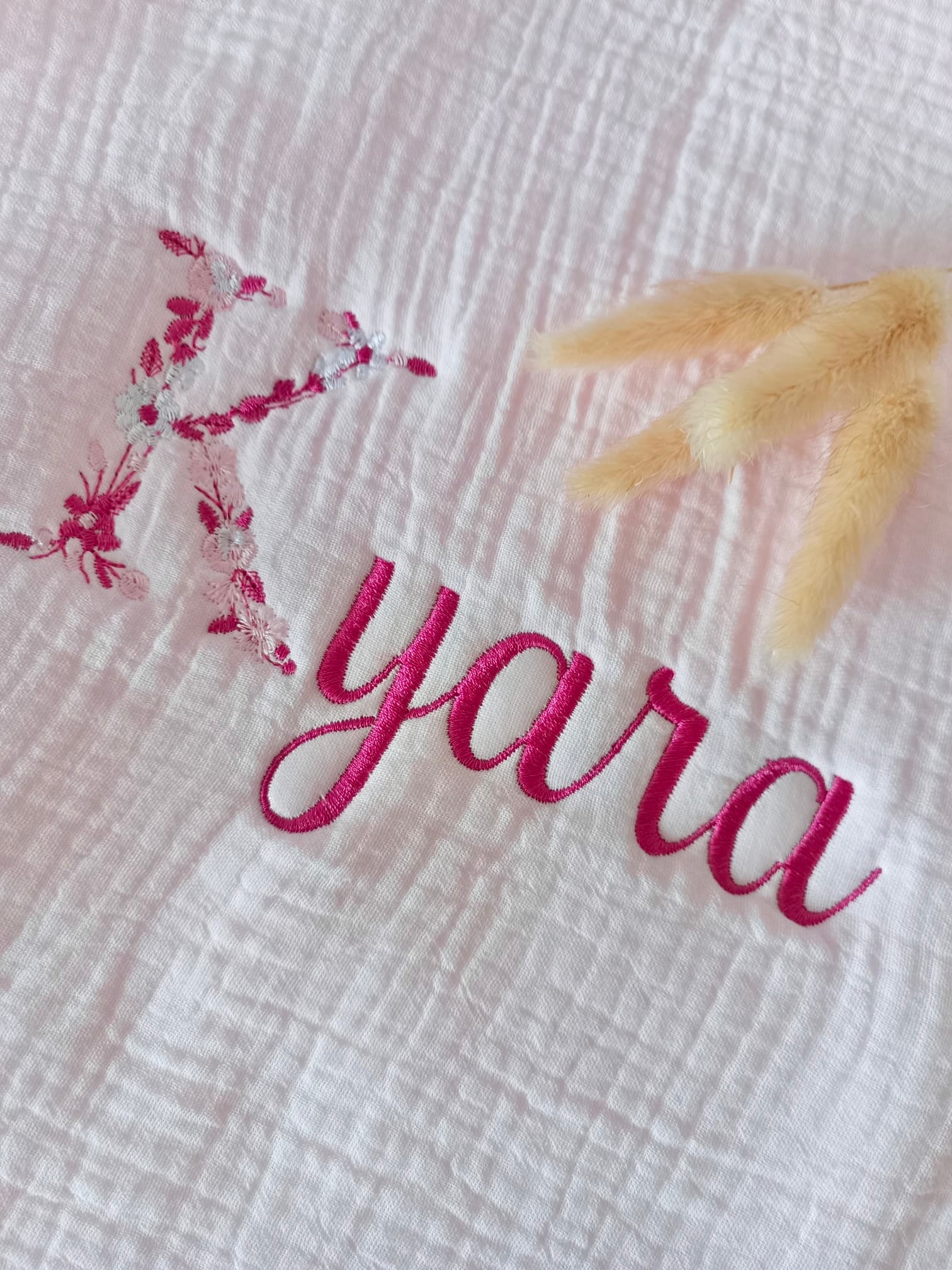 Couverture en gaze de coton et polaire rose - personnalisable -