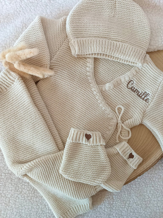 Tenue naissance 0/3 mois en maille beige - personnalisable