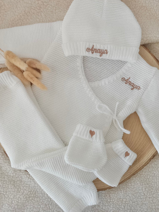 Tenue naissance 0/3 mois en maille blanc - personnalisable