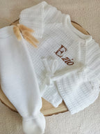 Ensemble naissance maille blanc à boutons blanc 0/3 mois - personnalisable -