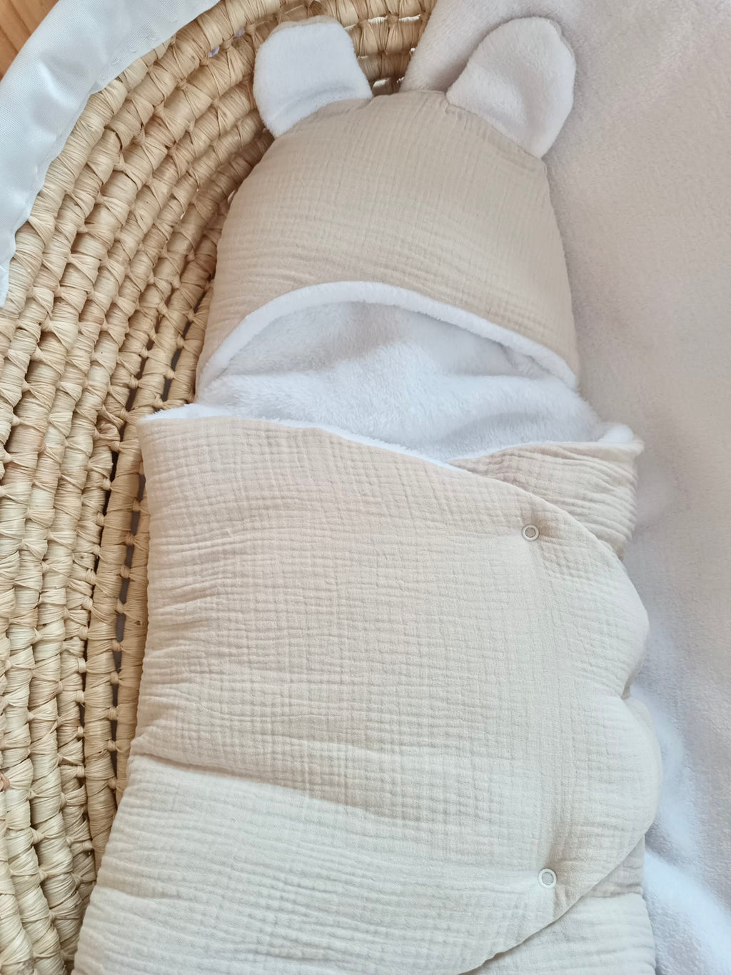 Combinaison / Nid d’ange en gaze de coton beige et polaire blanc 0/3 mois - personnalisable -