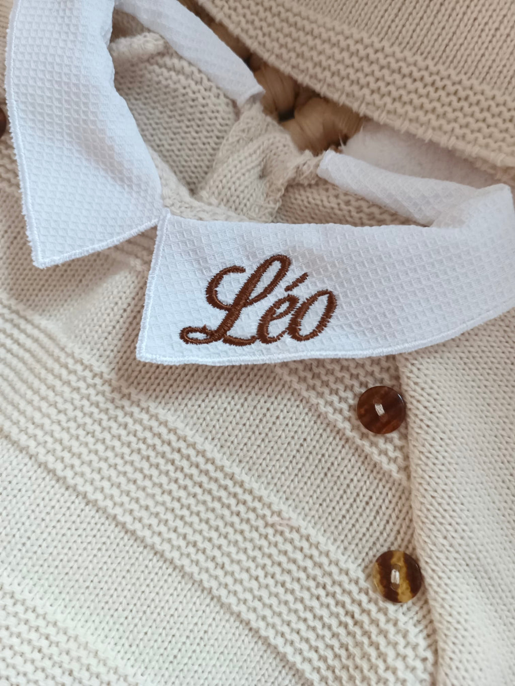 Ensemble complet beige avec boutons style bois 0/3 mois