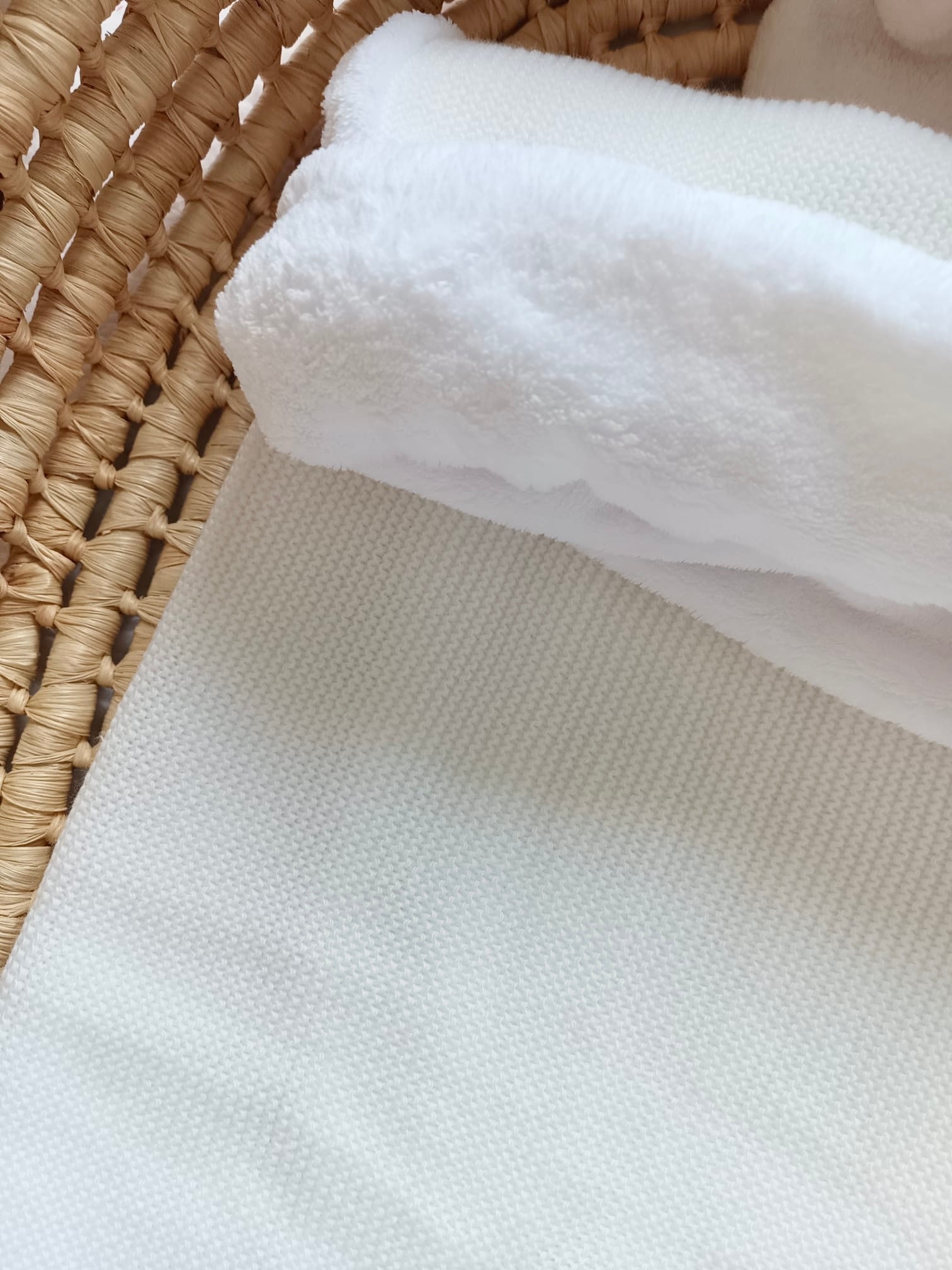 Couverture maille blanc et polaire blanc - personnalisable -