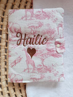 Protège carnet de santé en gaze de coton safari tons rose/fushia - personnalisable -