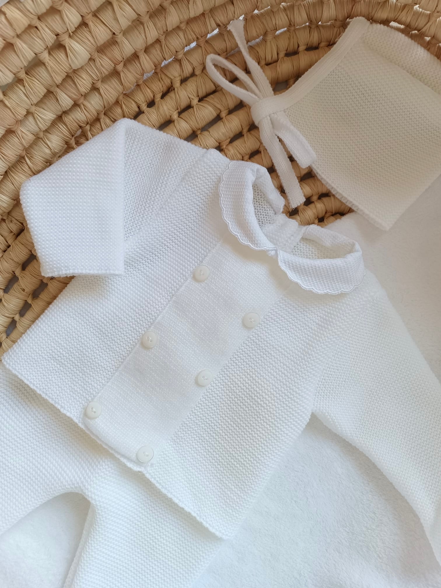 Ensemble complet naissance 0/3 mois, blanc avec boutons