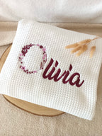 Couverture en nid d’abeille et polaire blanc - personnalisable -