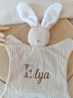 Doudou lapin avec oreilles polaire blanche en gaze de coton beige
