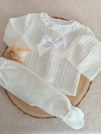 Ensemble naissance 0/3 mois en maille blanc avec noeud satiné - personnalisable -