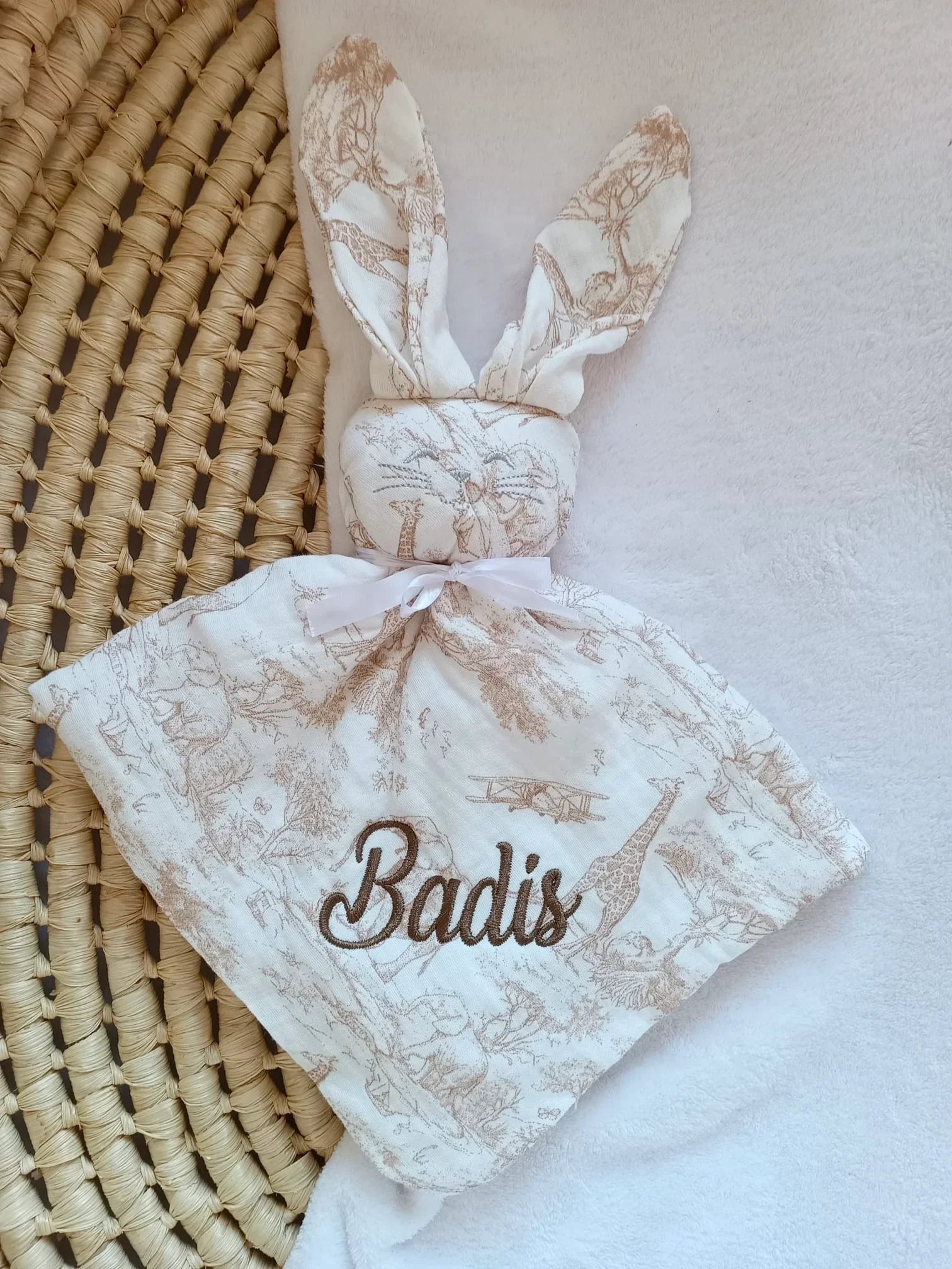 Doudou bébé personnalisé – Safari en gaze de coton