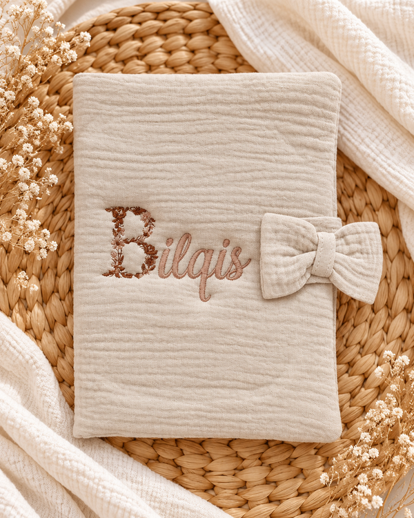 Protège carnet de santé personnalisé bébé en gaze de coton – Avec nœud