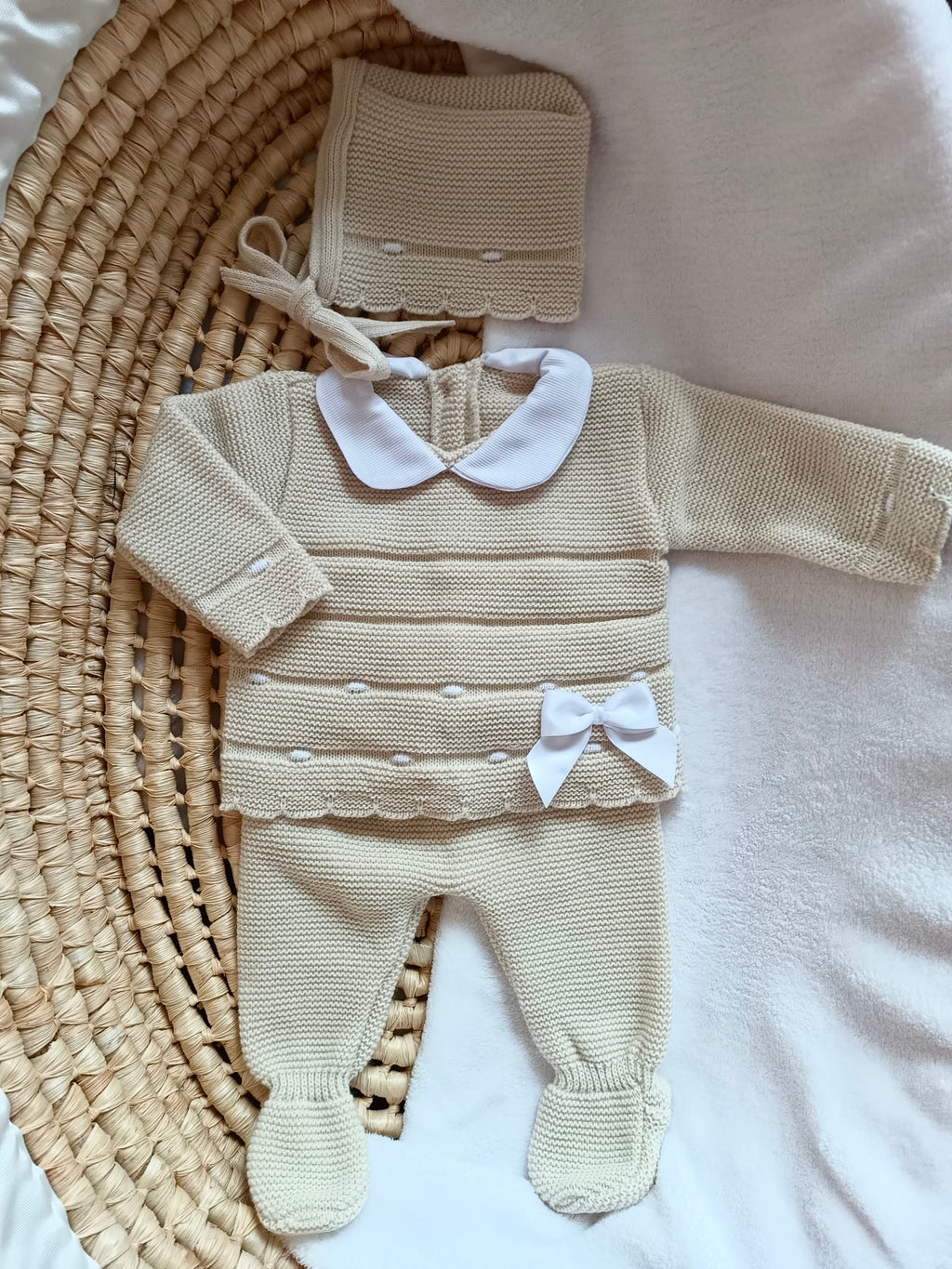 Ensemble complet beige noeud satiné blanc 0/3 mois