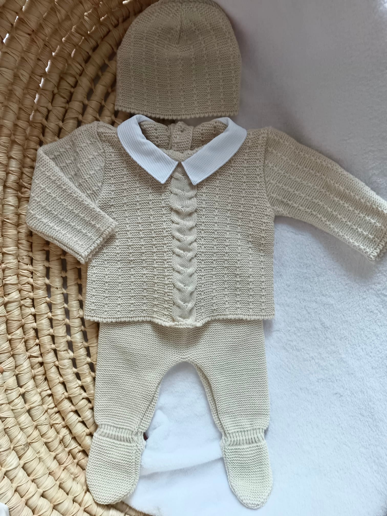 Ensemble complet naissance beige  0/3 mois